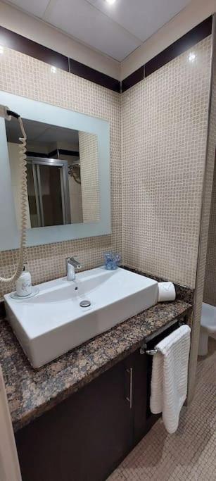 Elegante Alojamiento Con Piscina A 200 M Del Mar. Apartment Benalmadena Exterior photo